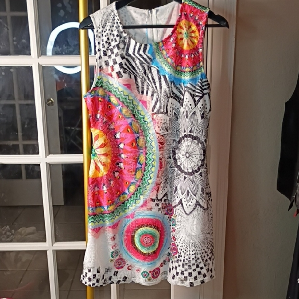 Colorful Sleeveless Dress with Geometric Patterns